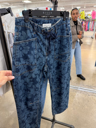 Sally Slouchy Crop Barrel Jeans