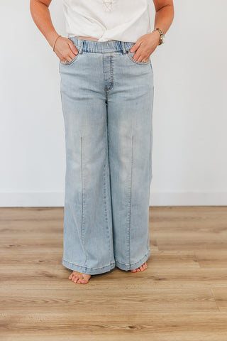Patty Pull-On Jeans - Lt. Denim