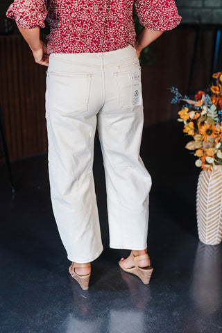 Connie Chameleon Ivory Barrel Risen Jeans