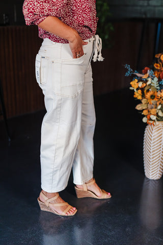 Connie Chameleon Ivory Barrel Risen Jeans