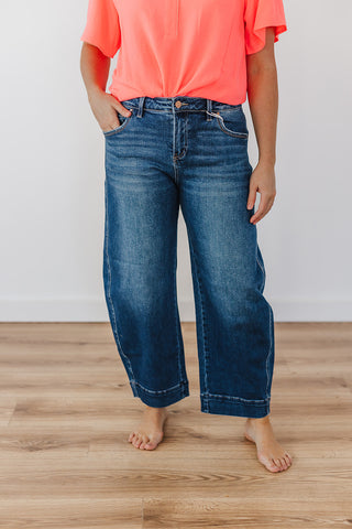 Maxie Mid Rise Crop Barrel Risen Jeans