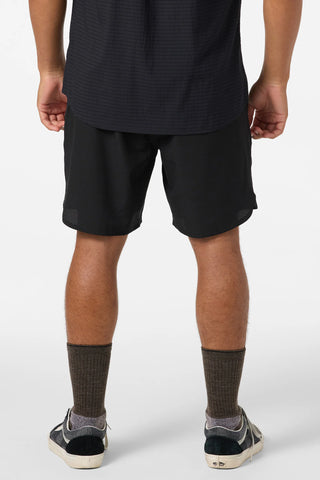 TRVLR Tech Lined 17" Hybrid Shorts - Black