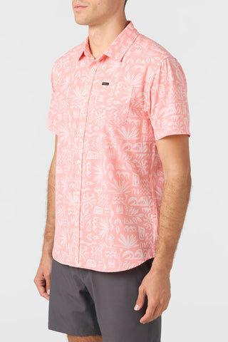 Coral - Trvlr UPF Traverse Standard Fit Shirt